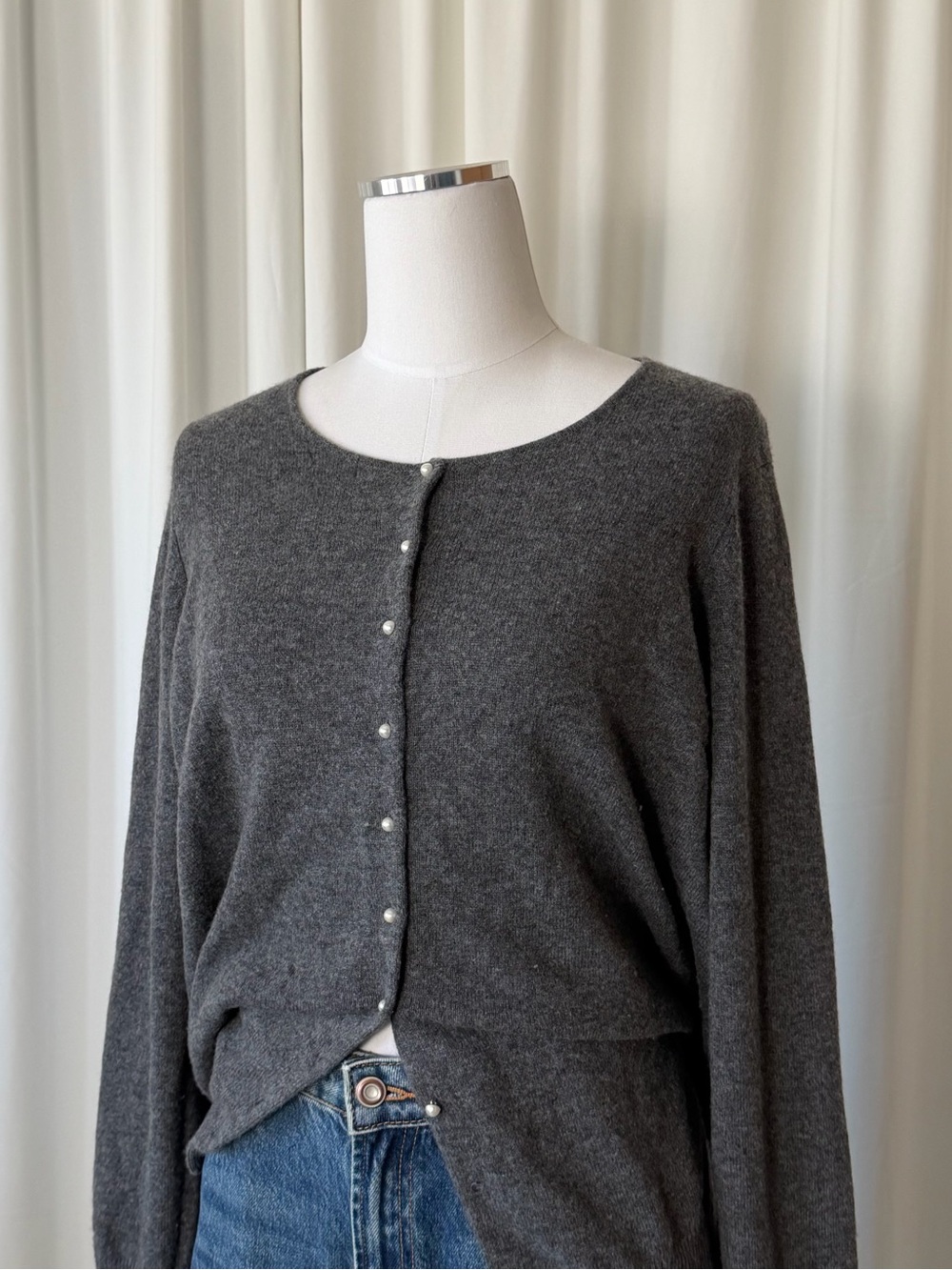 Evelyn Grace 100% Cashmere Knit Cardigan Sweater 1X Gray Button-up Minimalist. - Picture 7 of 14